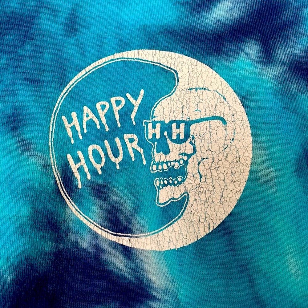 Men’s Happy Hour blue tie-dye tee, Large